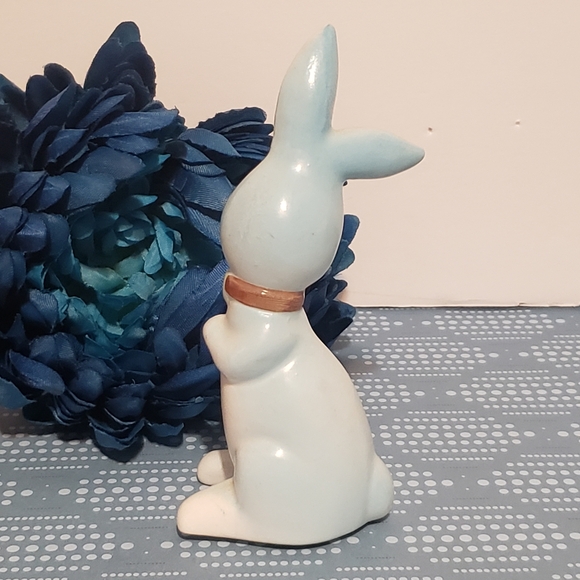 Vintage Porcelain Bunny Figurine, Blue Rabbit Japan - Picture 3 of 6